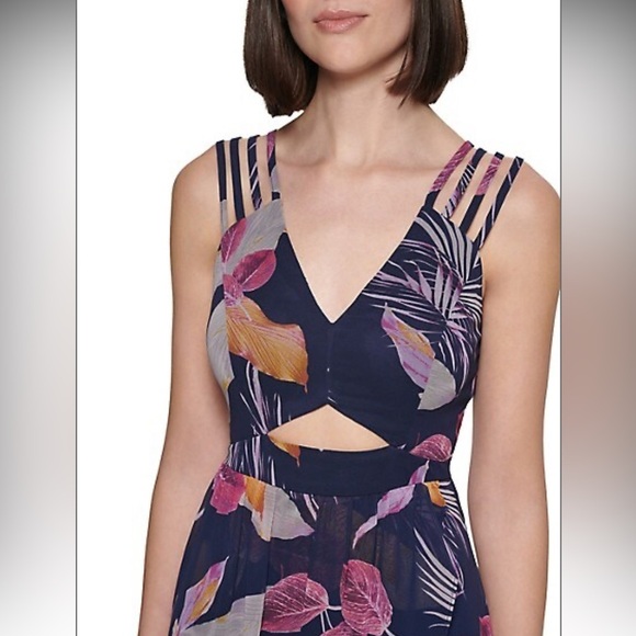 Guess - Cutout-Front Chiffon Floral Dress - Size 4​ - Picture 2 of 4